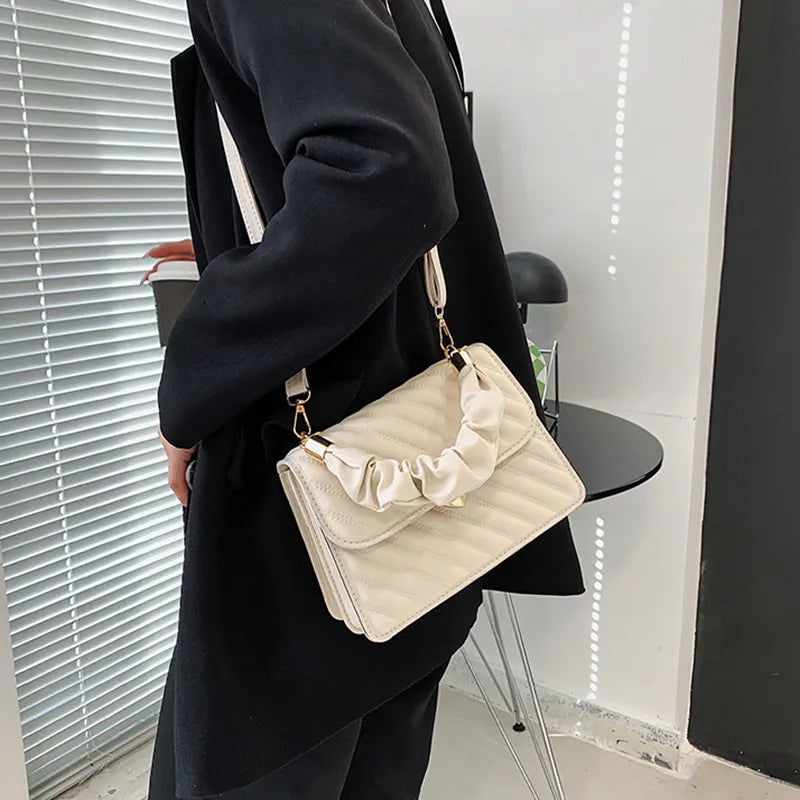 Love Metal Chain Shoulder Handbag for Women
